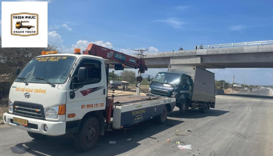 Dịch Vụ Cứu Hộ Nhanh: Cứu Cánh Cho Xe Tải Và Container – Uy Tín, Nhanh Chóng, Chuyên Nghiệp